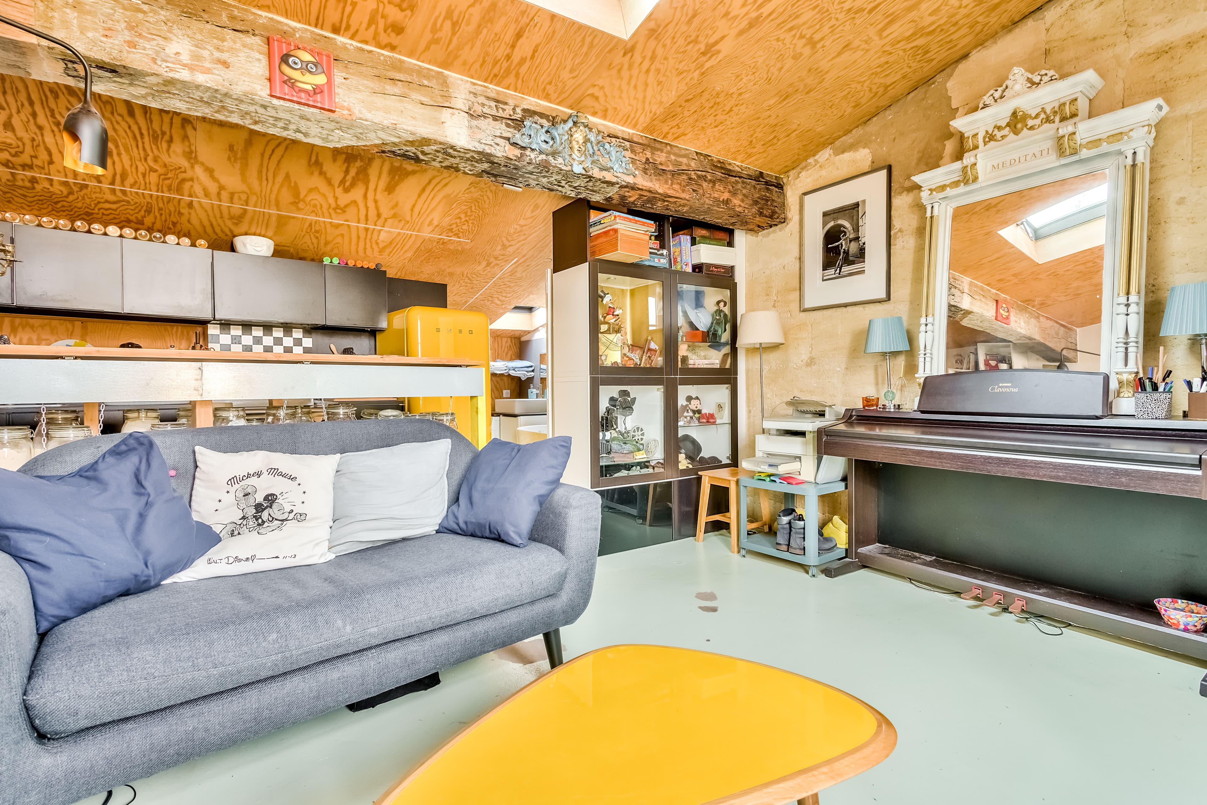 Location - Appartement 2 pièces avec vue sur les toits - Centre Historique