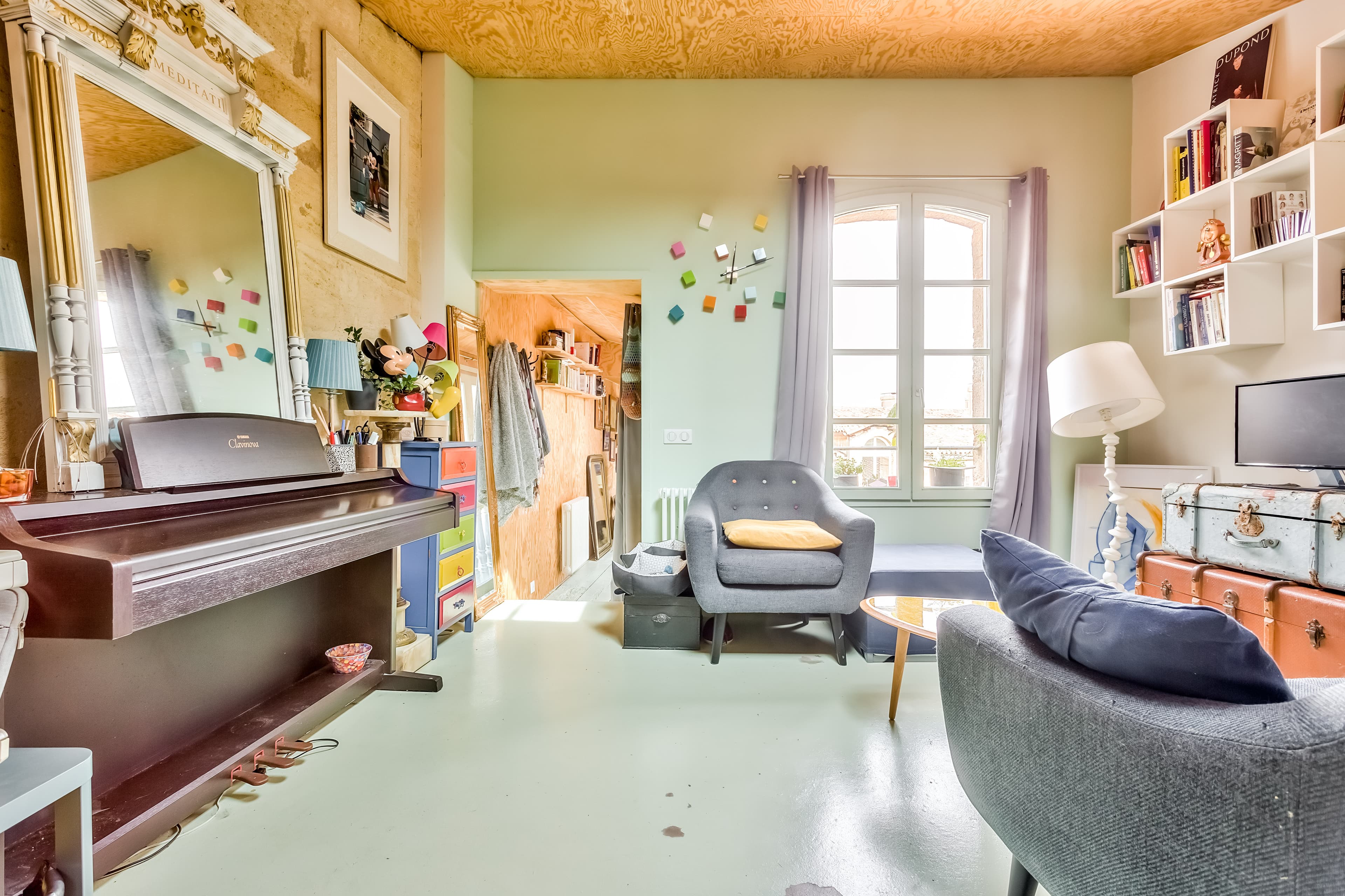 Location - Appartement 2 pièces avec vue sur les toits - Centre Historique