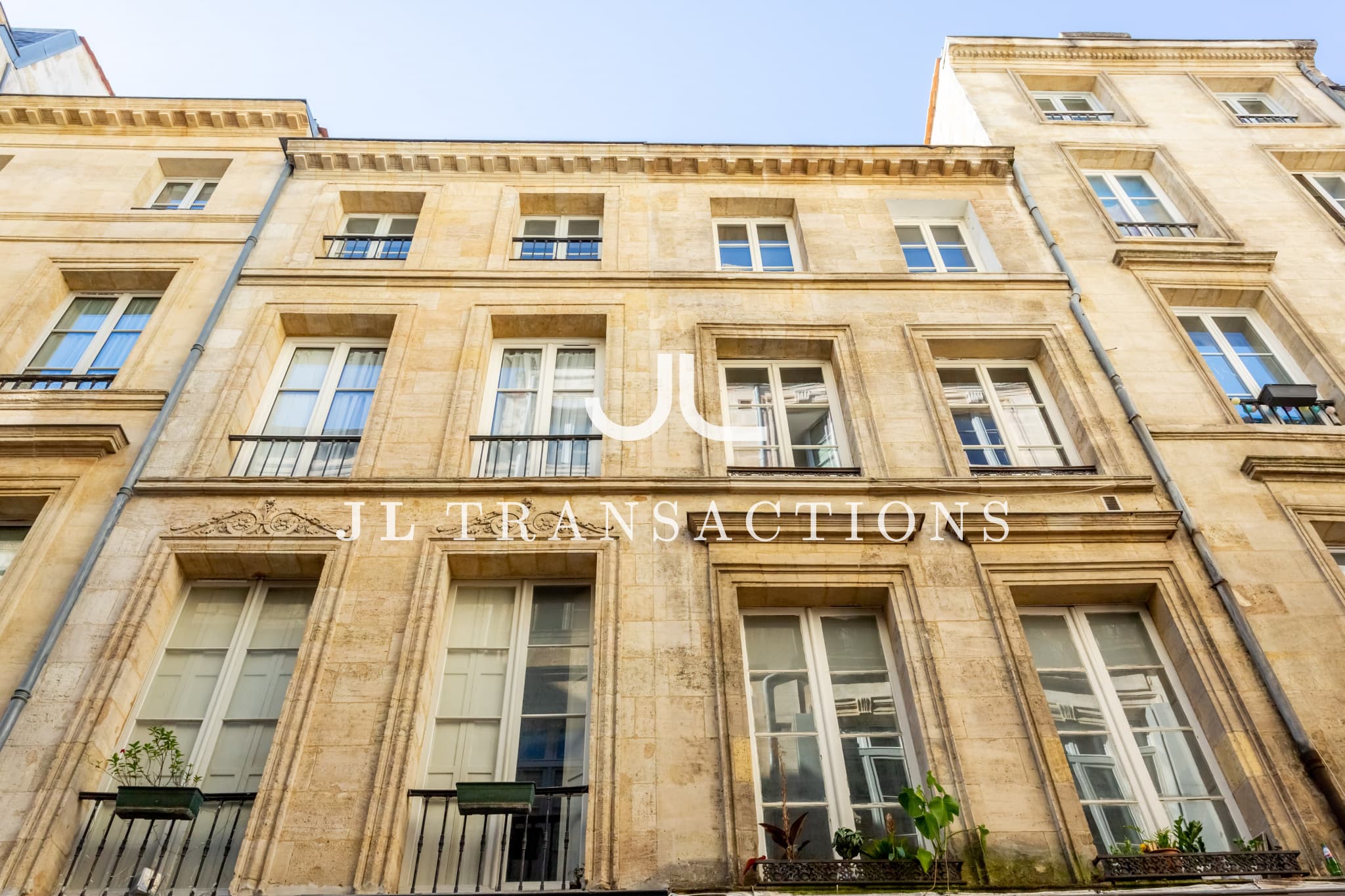 Rue Saint-James - Appartement 1 pièce - 23,3m²