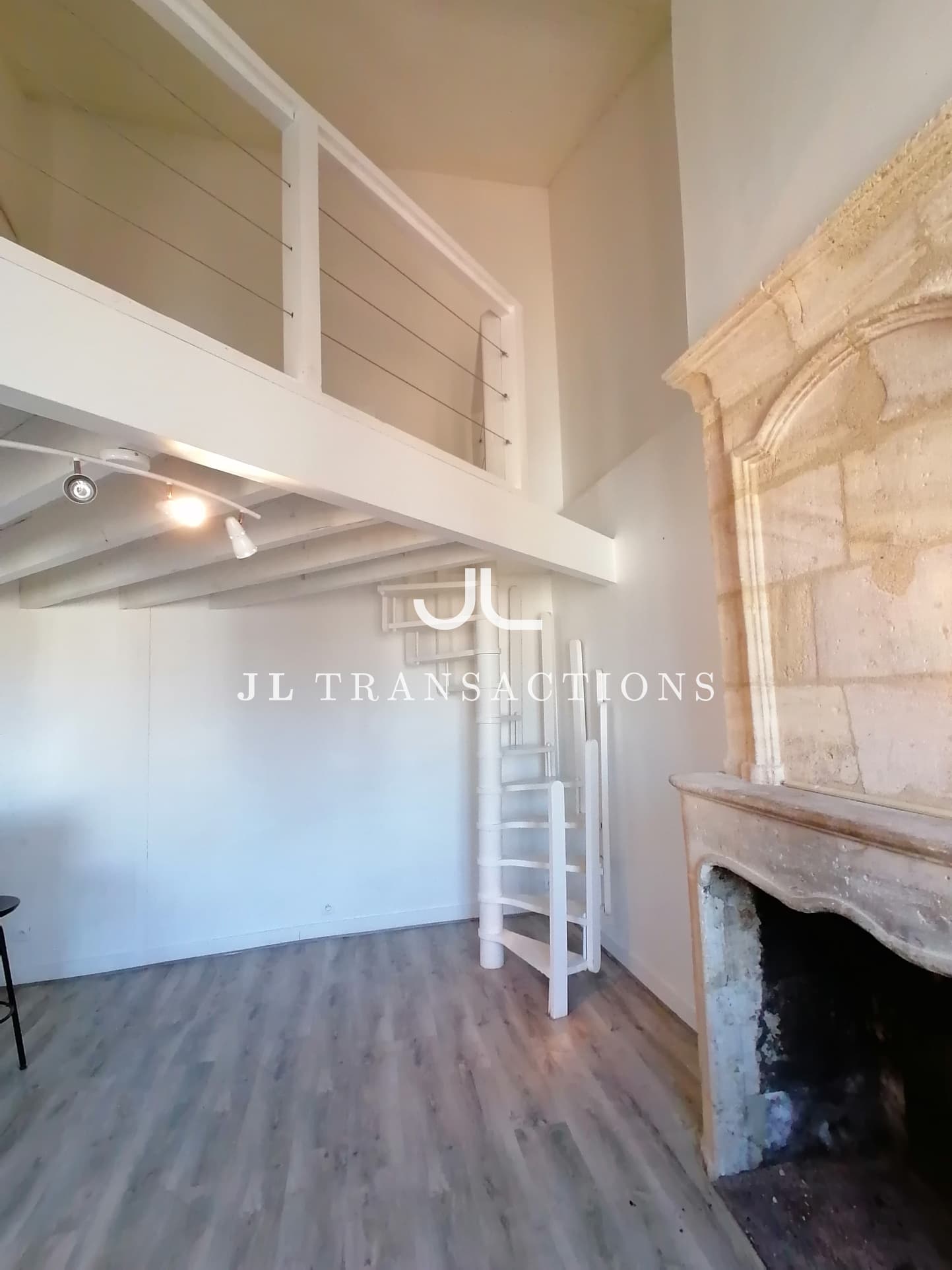 Saint-Michel - Appartement 2 pièces en duplex - 38,44 m²