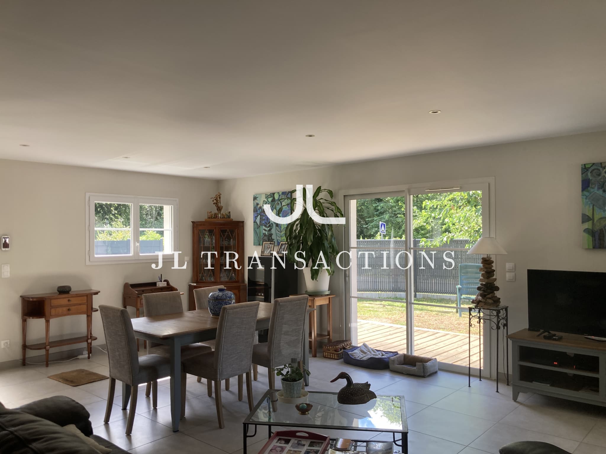 Audenge - Maison tout confort : 3 chambres, jardin, piscine, garage - 106 m²